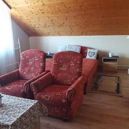 In Balaton 18806 Apartman *